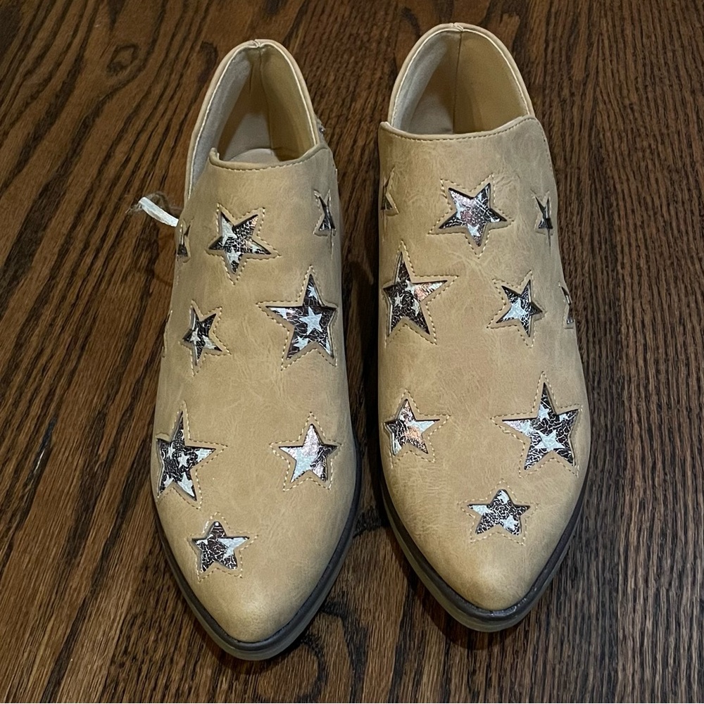 Seven7 Women's Austin Nubu Rockstar Ankle Boot Pointed Toe with Superstar - Picture 5 of 9
